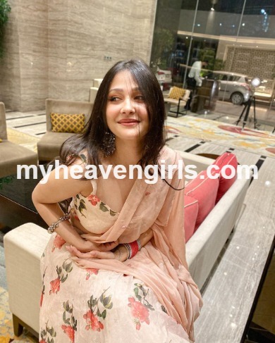 model Call Girls in Mumbai